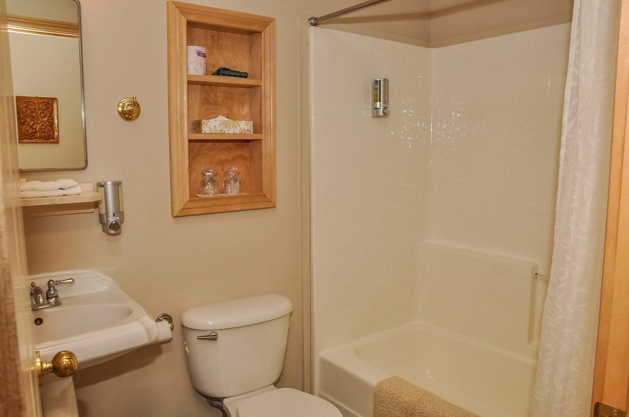 Chanterelle Inn & Cottages Baddeck Inlet 외부 사진