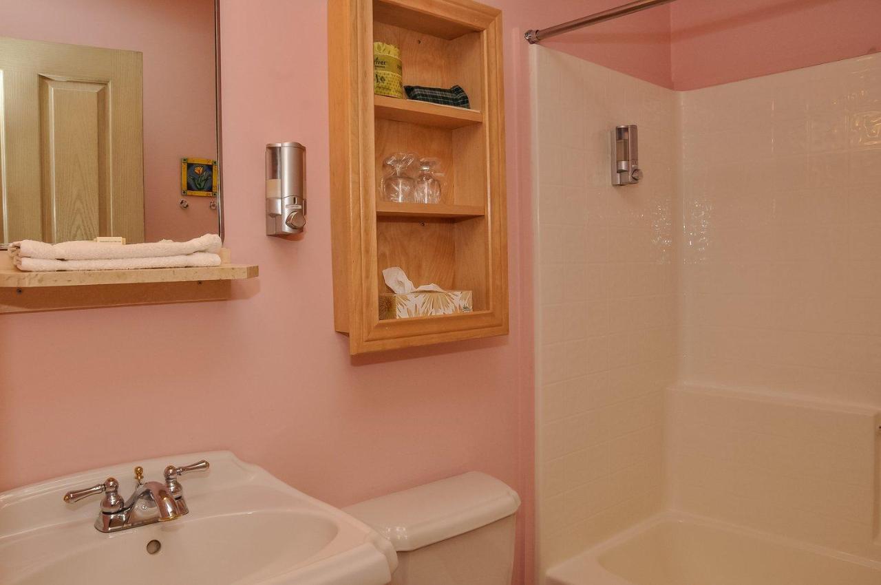 Chanterelle Inn & Cottages Baddeck Inlet 외부 사진