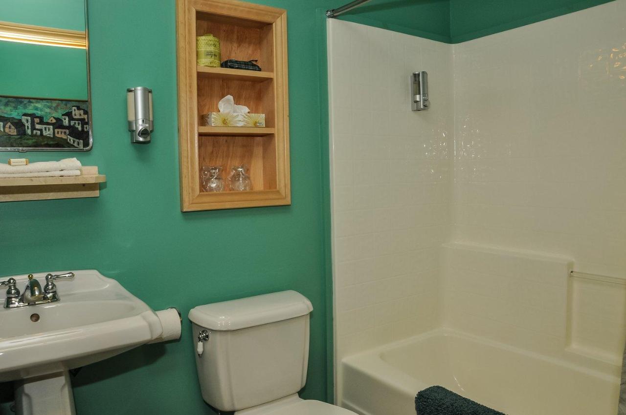 Chanterelle Inn & Cottages Baddeck Inlet 외부 사진
